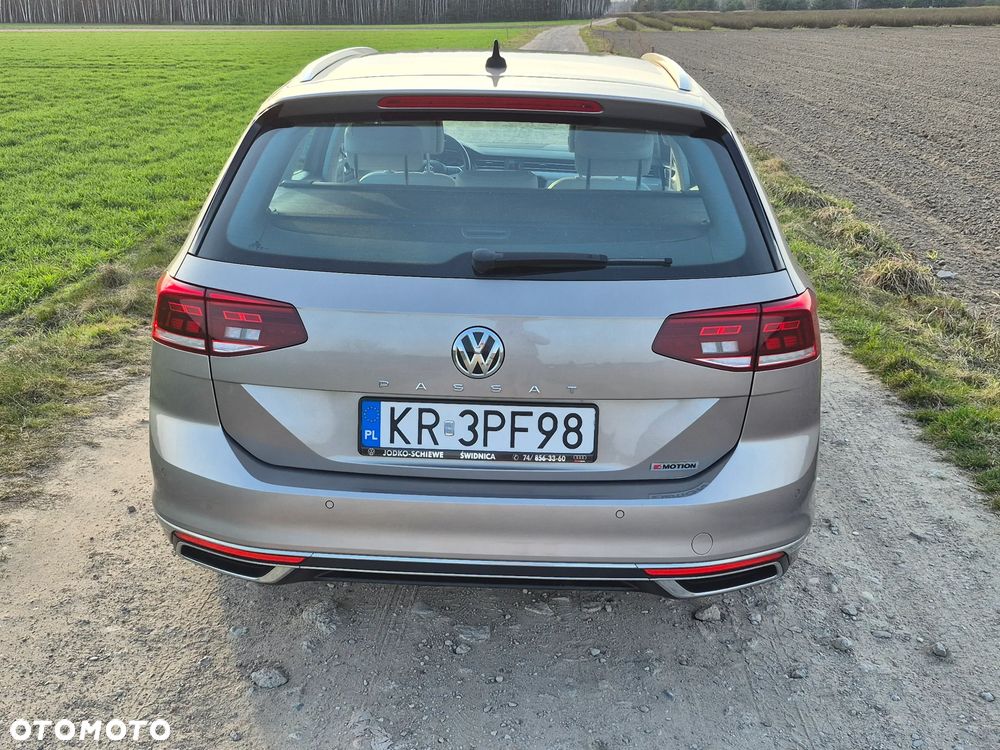 Volkswagen Passat 2.0 TDI 4Mot Elegance DSG - 11