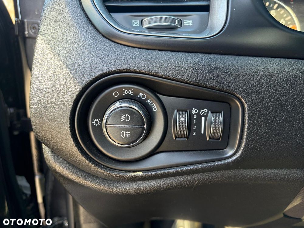 Jeep Renegade - 14