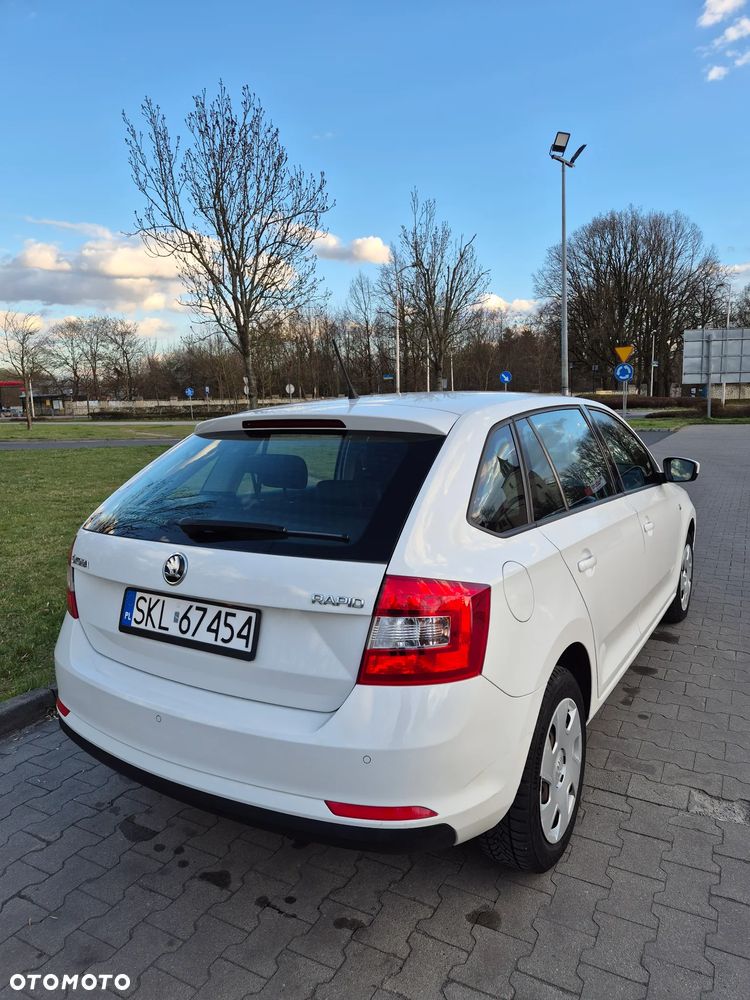 Skoda RAPID 1.6 TDI DPF Ambition Max - 7