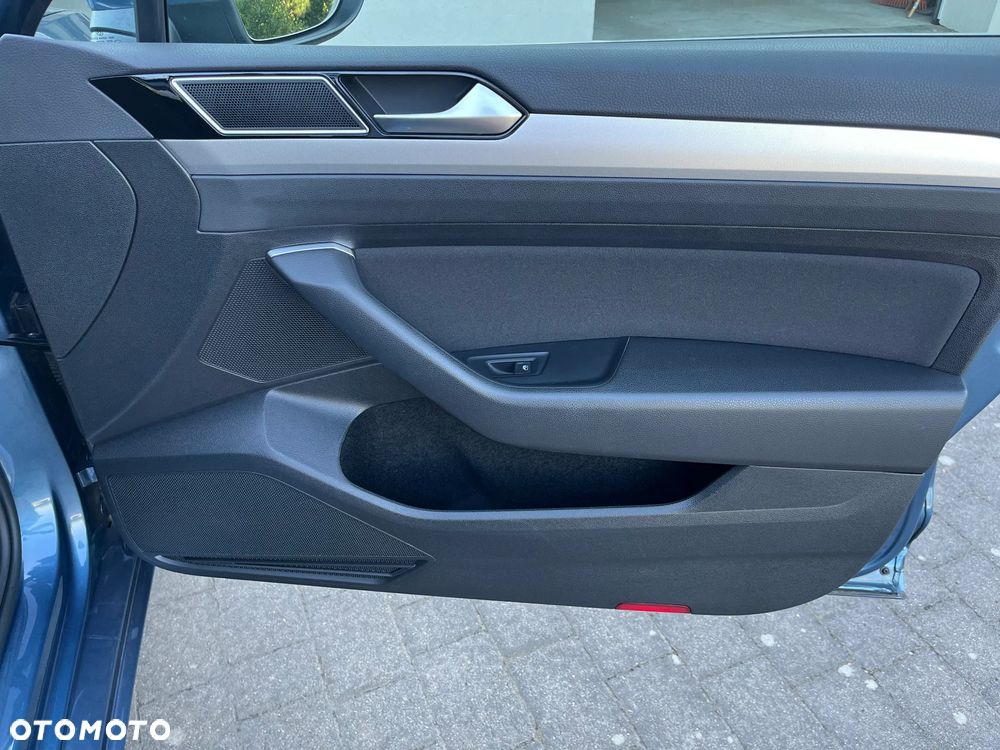 Volkswagen Passat 1.5 TSI EVO Comfortline DSG - 11