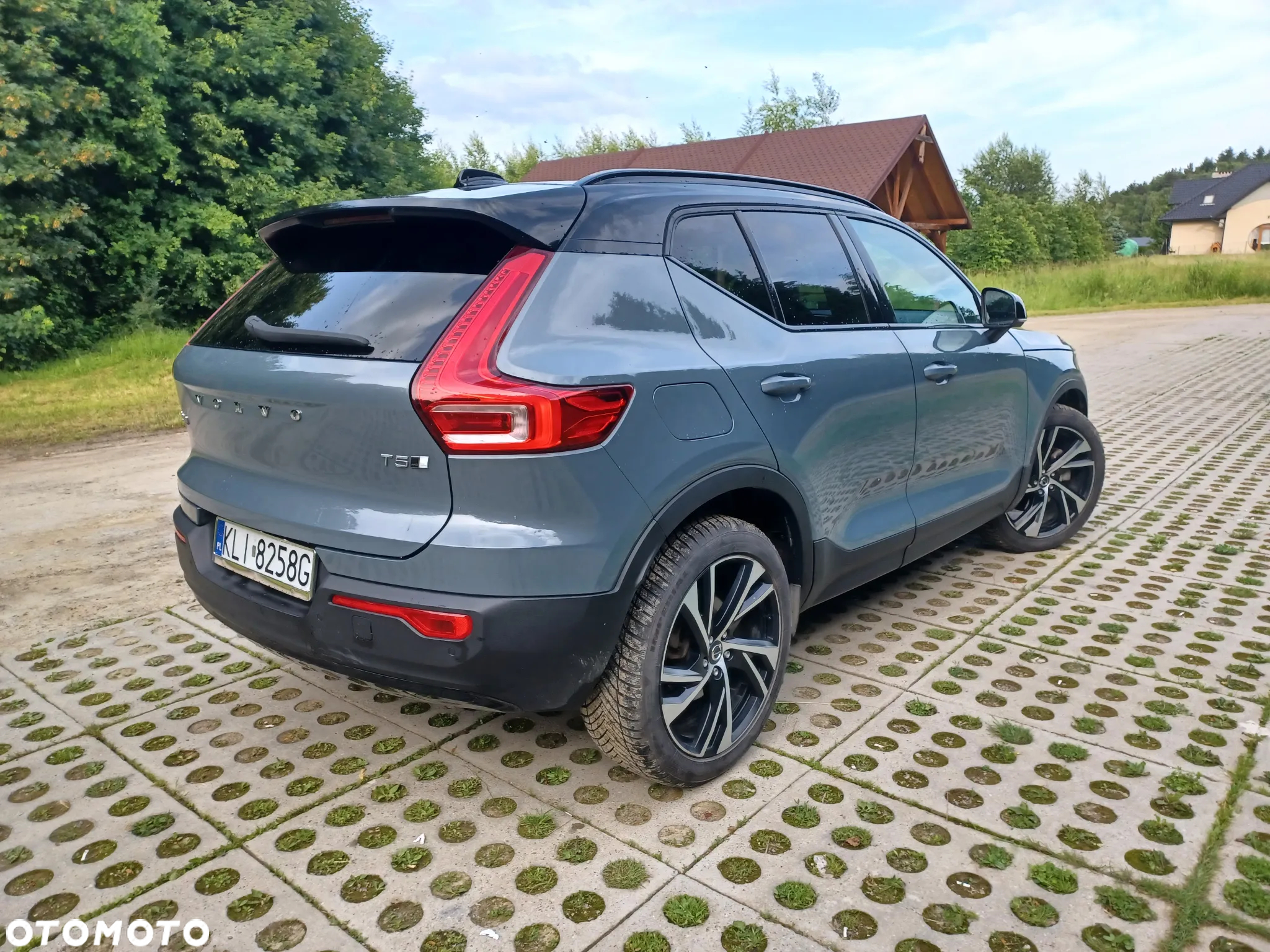 Volvo XC 40 T5 AWD R-Design - 4