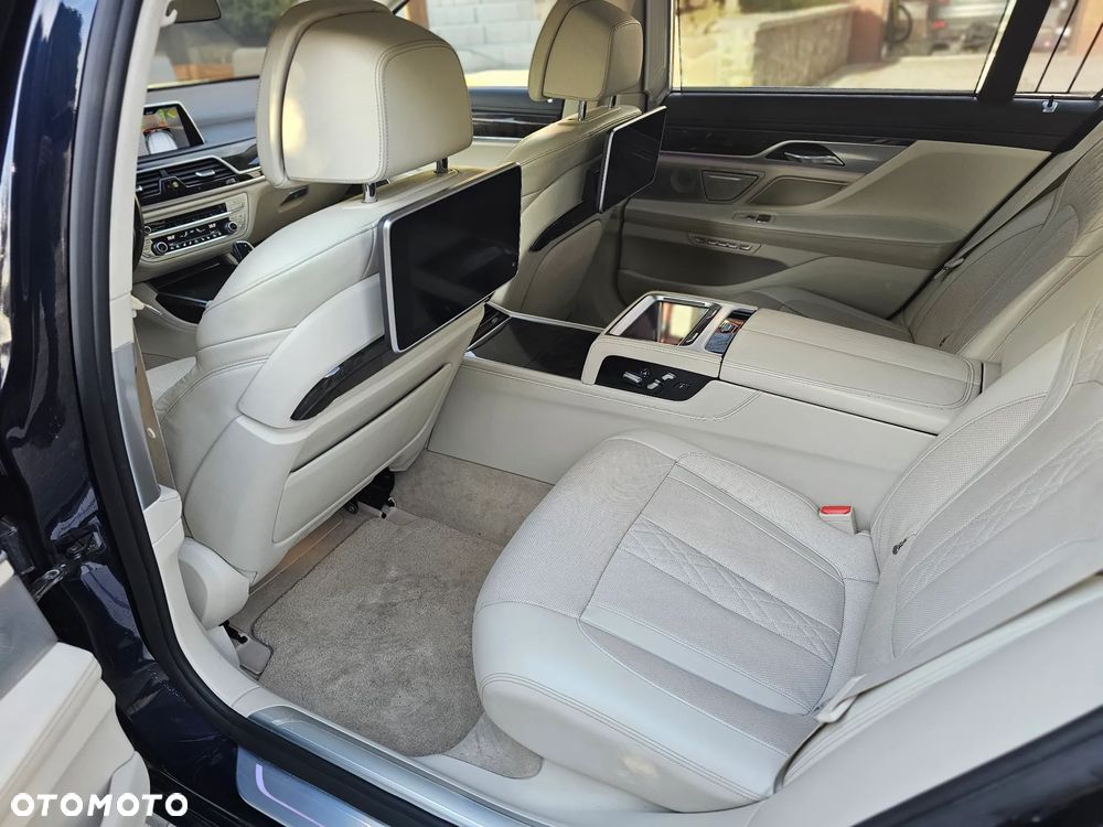 BMW Seria 7 750Li xDrive Edition Exclusive - 8