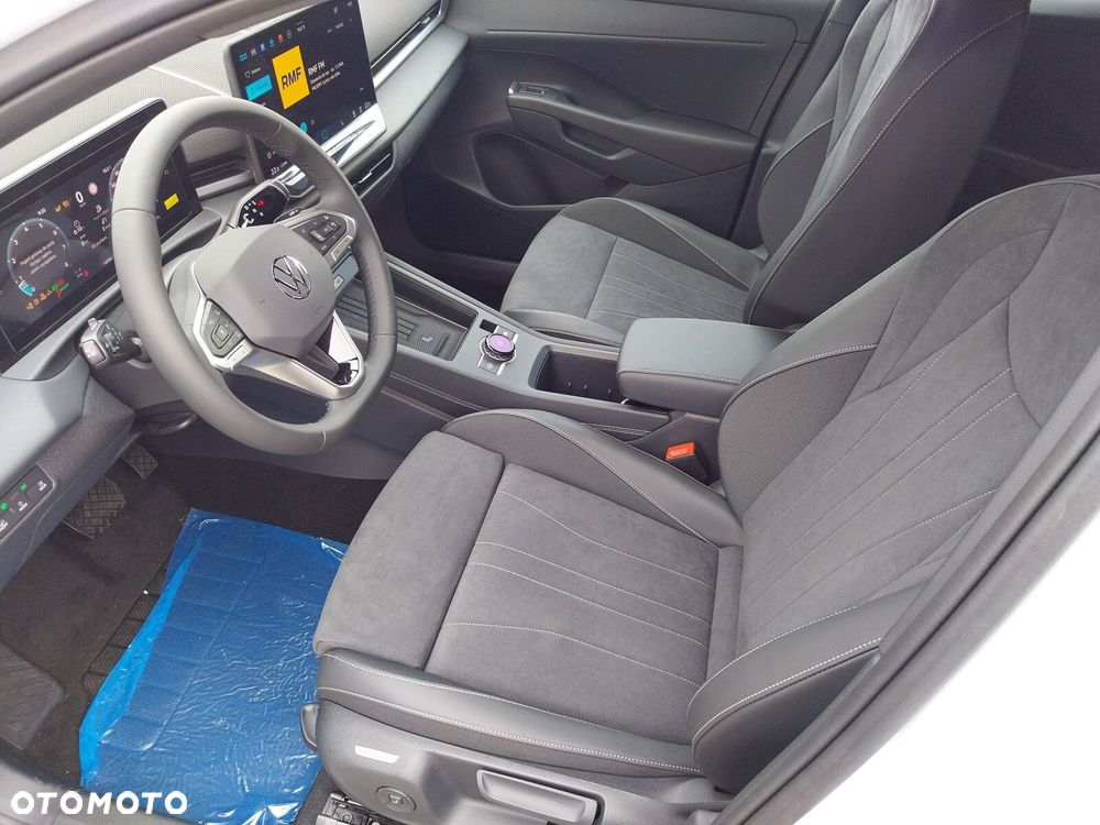 Volkswagen T-Roc - 8