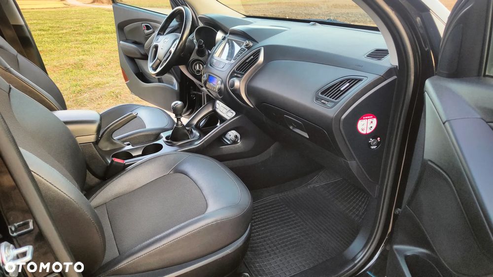 Hyundai ix35 blue 1.6 2WD Finale Gold - 25