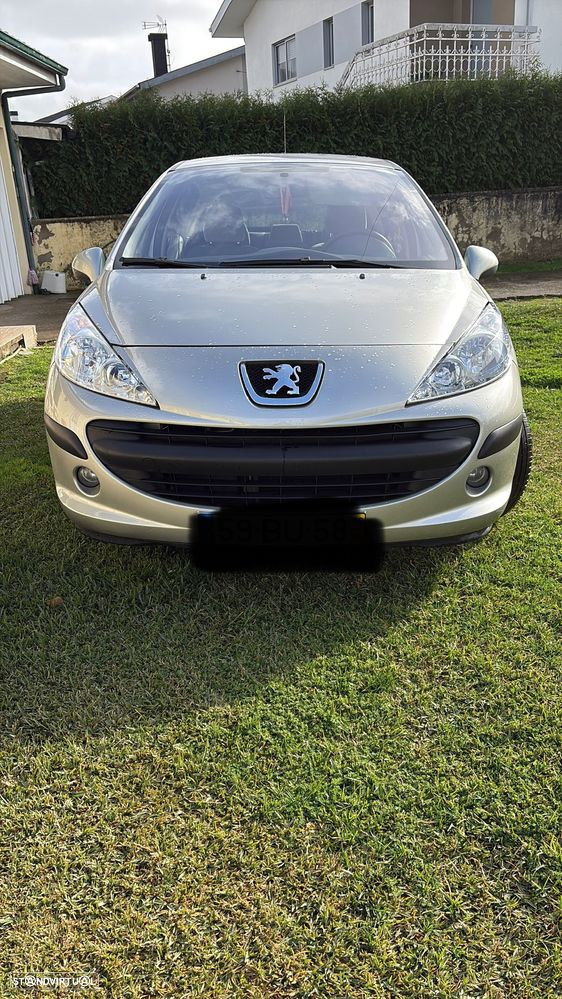 Peugeot 207 1.4 16V Trendy - 2