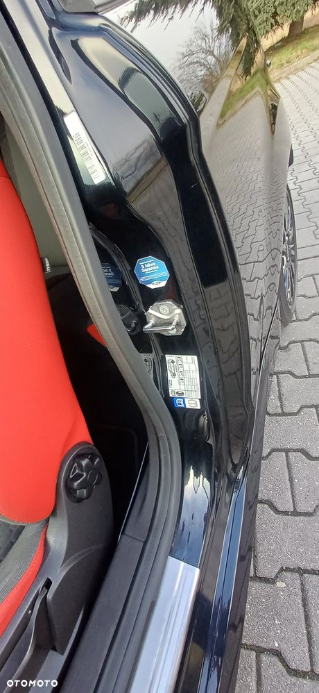 Ford Fiesta 1.0 EcoBoost S&S ST-LINE - 24