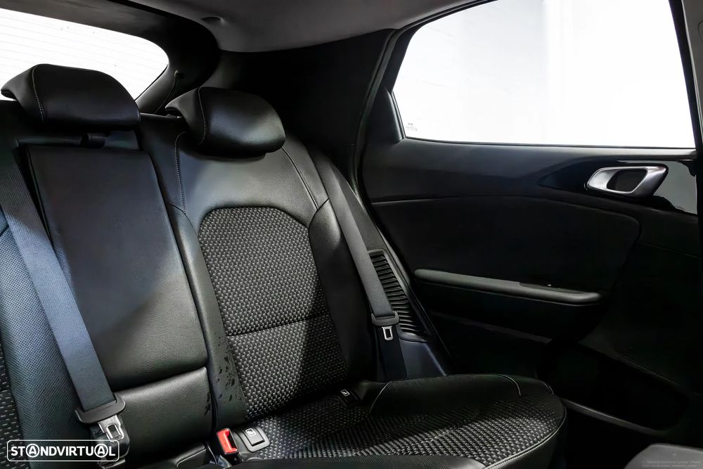Kia XCeed - 22