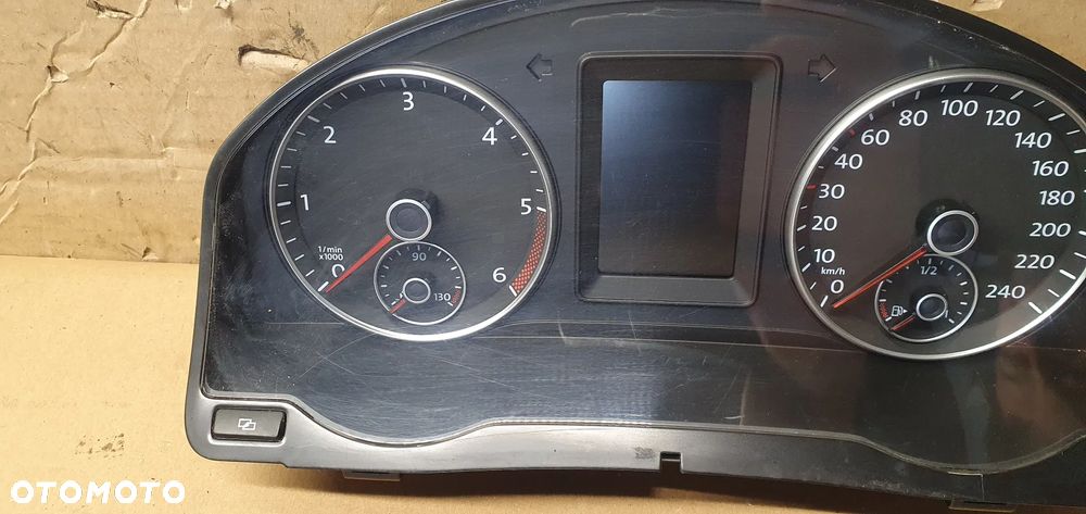 Licznik zegary oryginał VW Golf VI 6 Plus 1.6 TDI 5M0920870E - 3