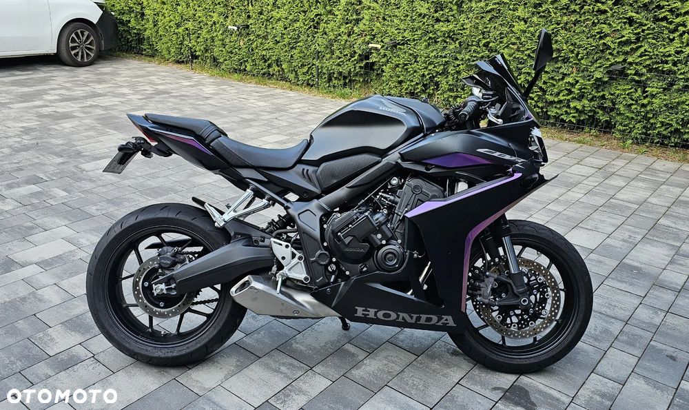 Honda CBR - 7