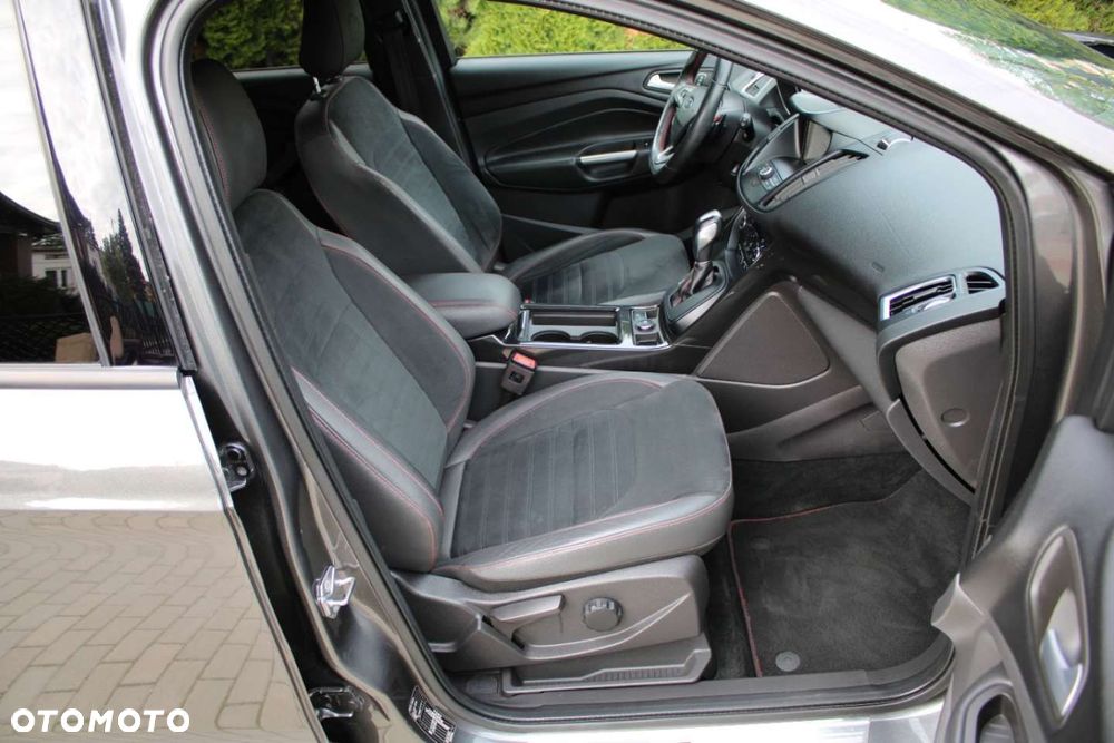 Ford Kuga - 11