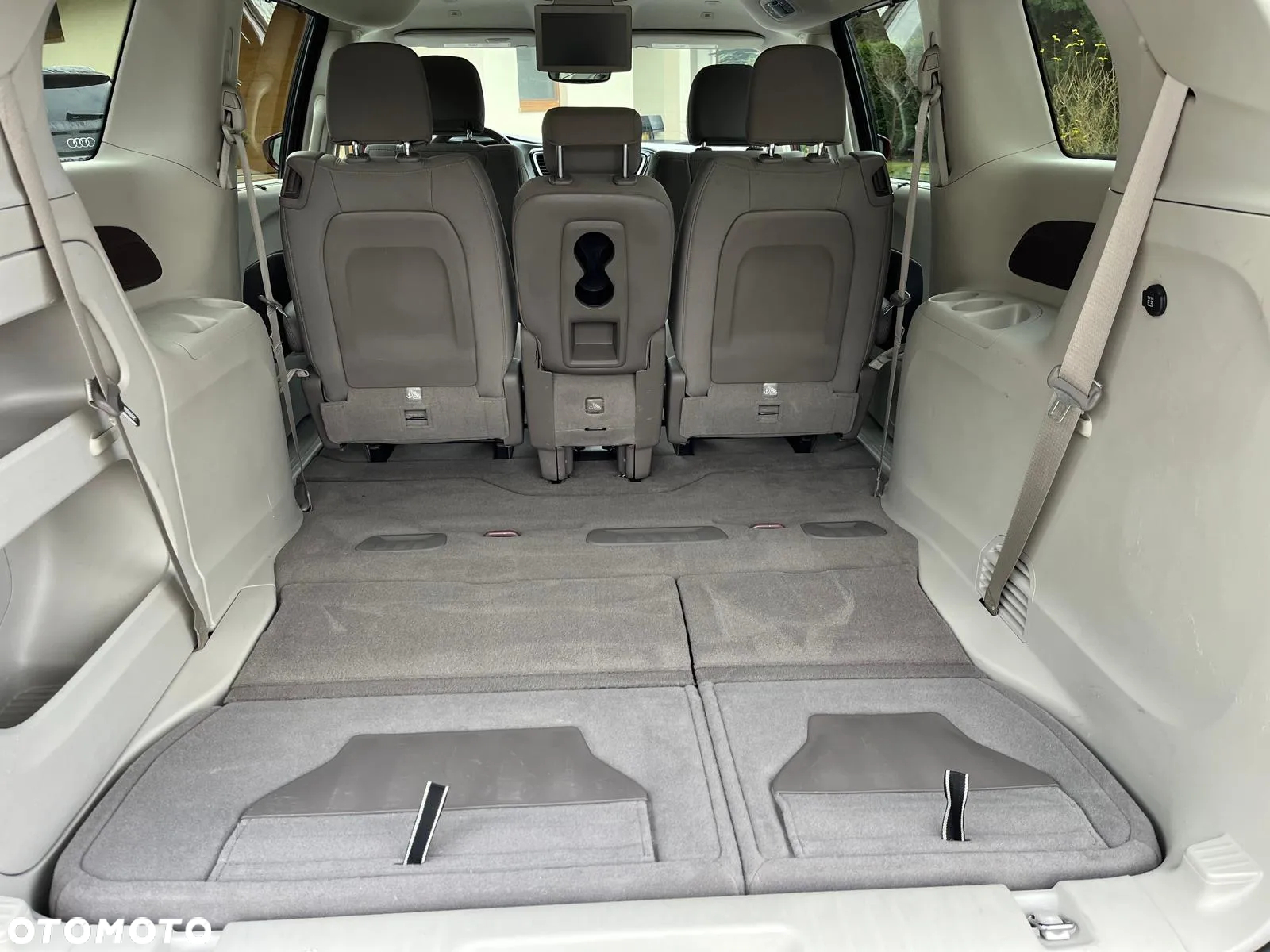 Chrysler Pacifica - 23