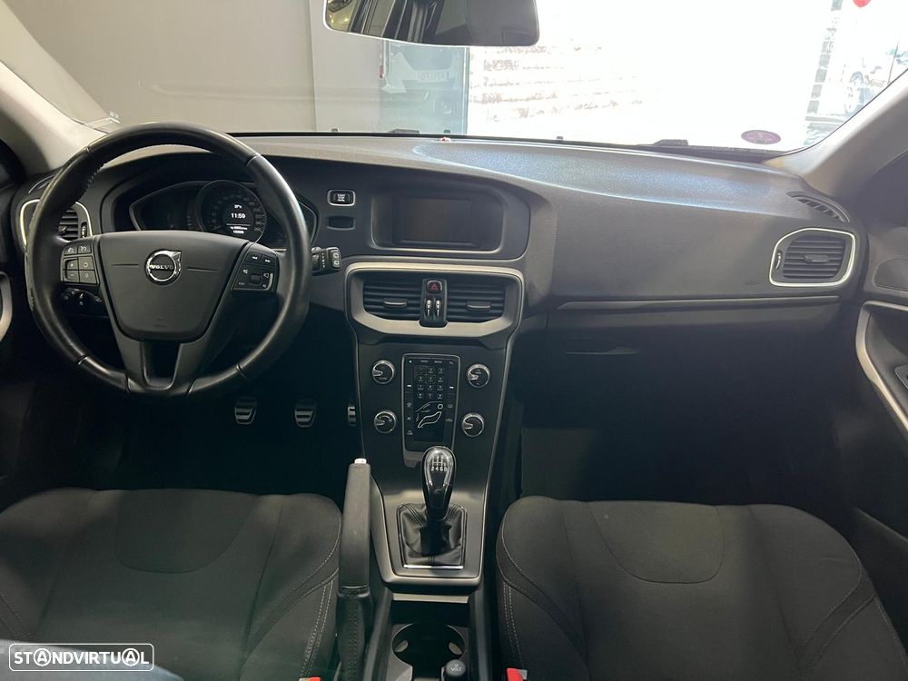 Volvo V40 T2 Kinetic - 20