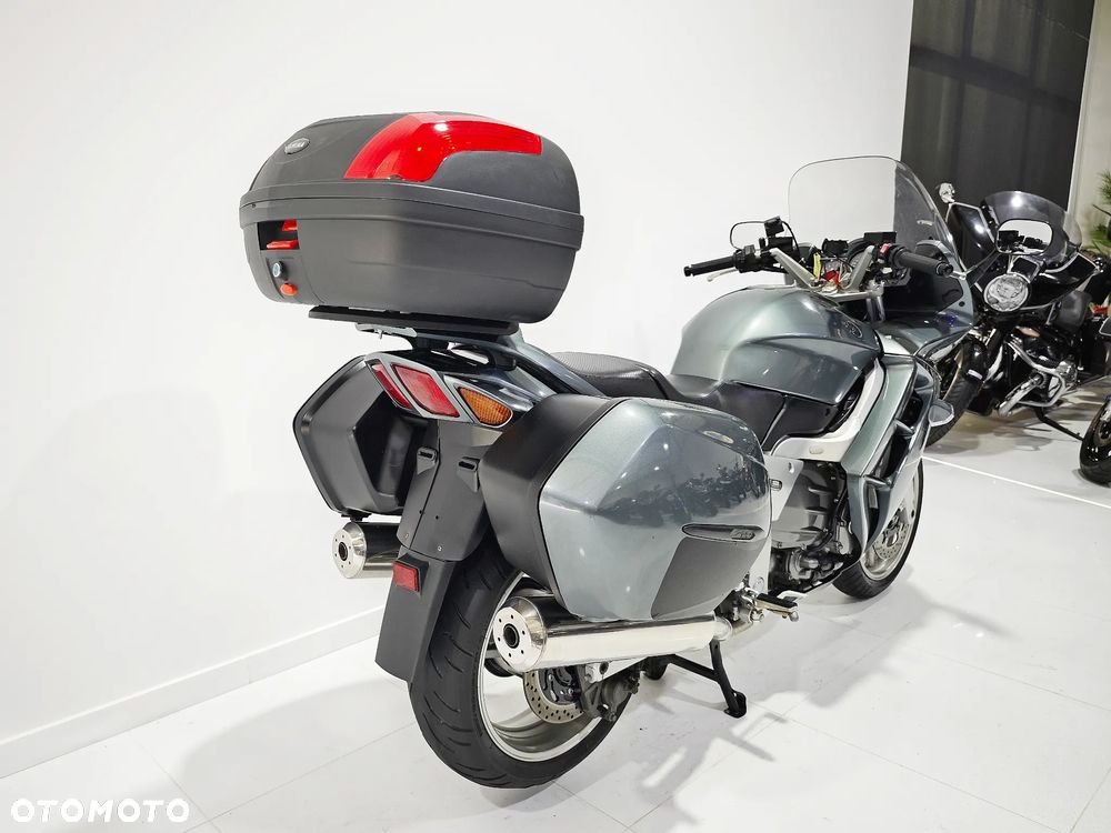 Yamaha FJR - 13