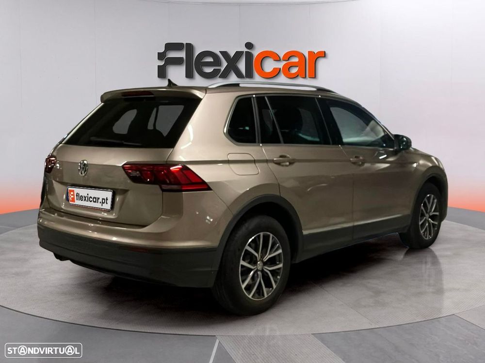 VW Tiguan 1.5 TSI Confortline - 6