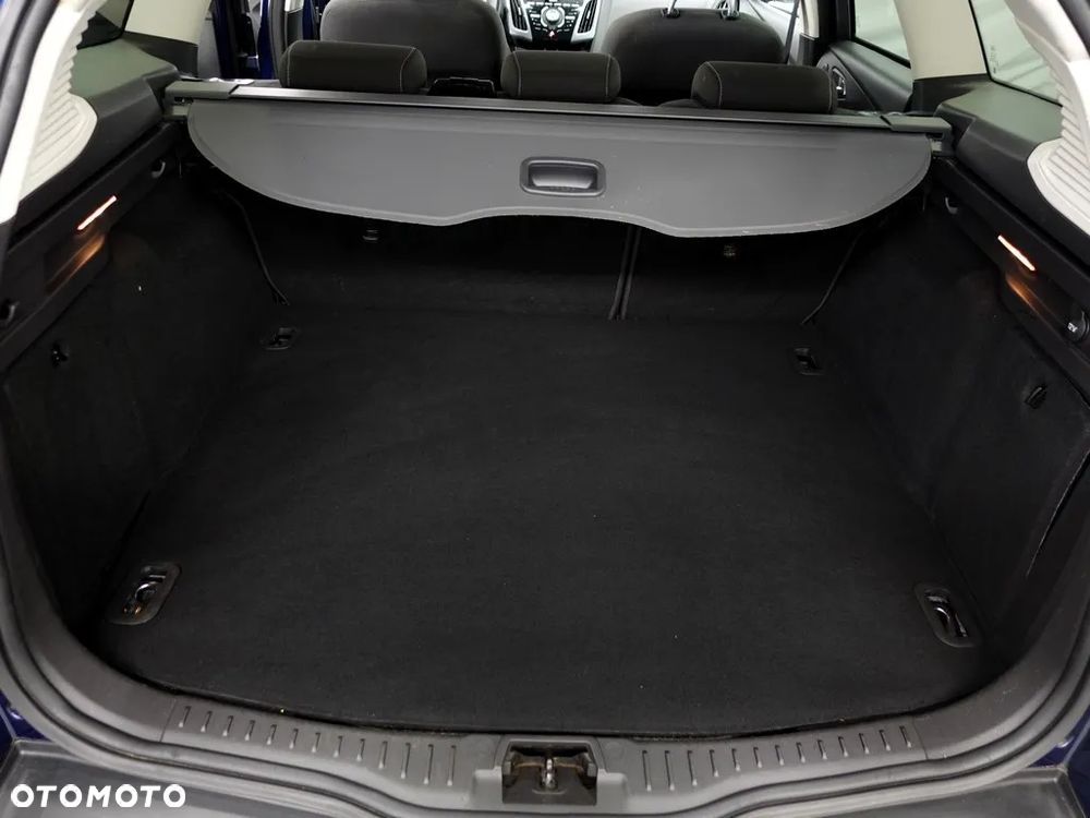 Ford Focus 1.6 EcoBoost Titanium - 38