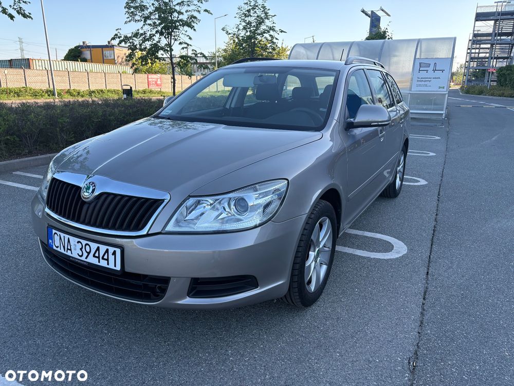 Skoda Octavia 1.6 Ambiente EU5 - 12