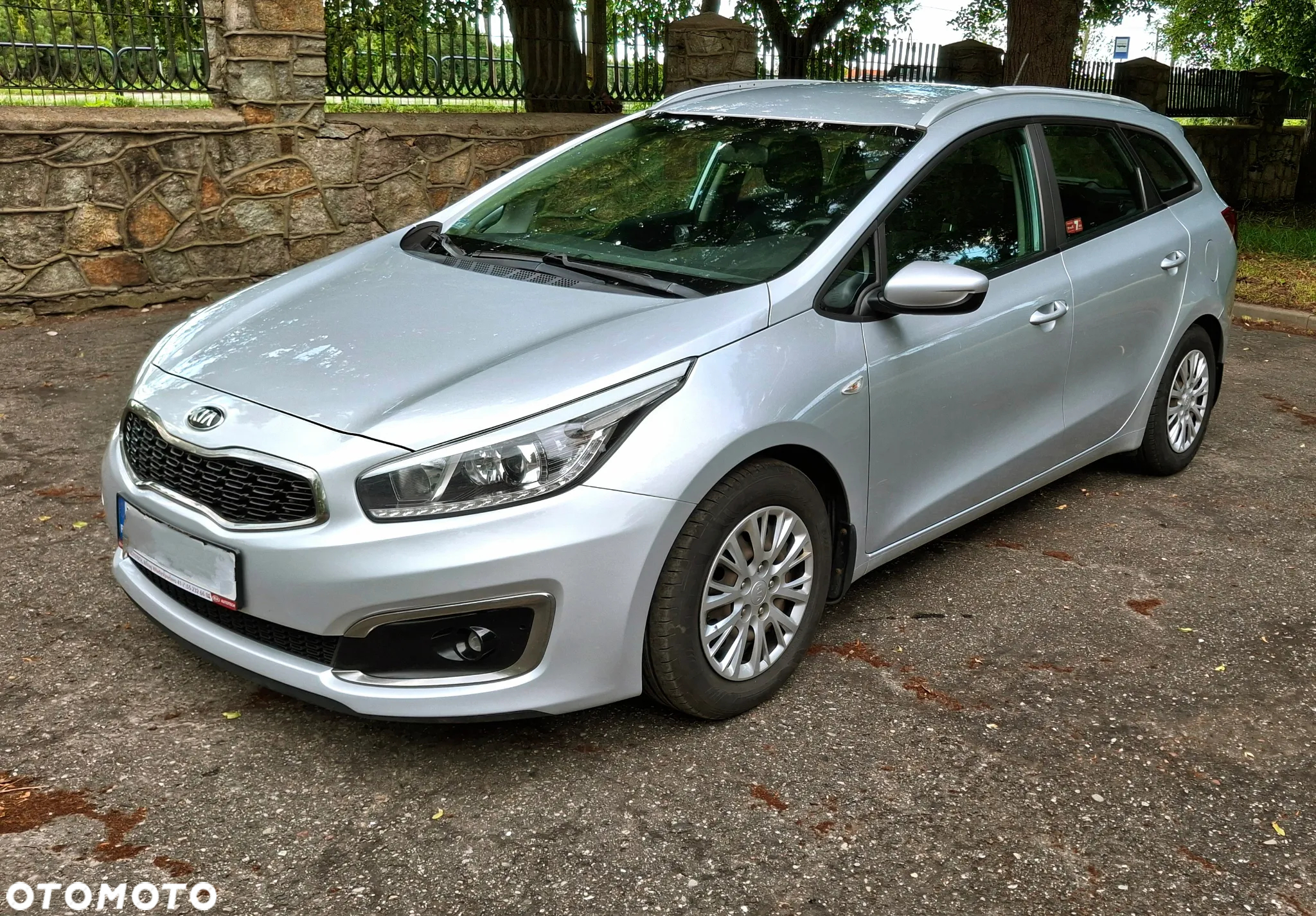 Kia Ceed - 9