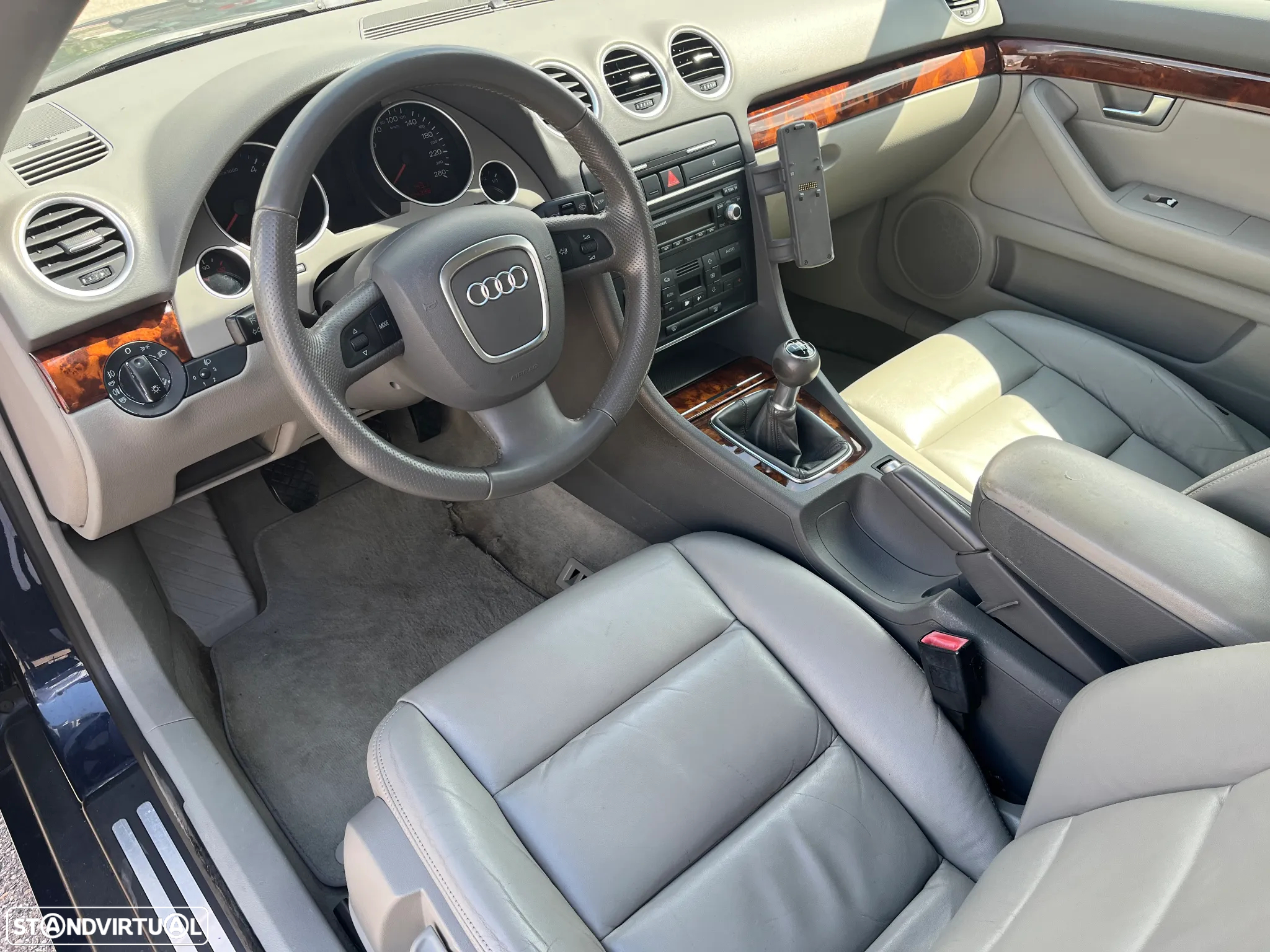 Audi A4 Cabrio 2.0 TDi Sport - 29