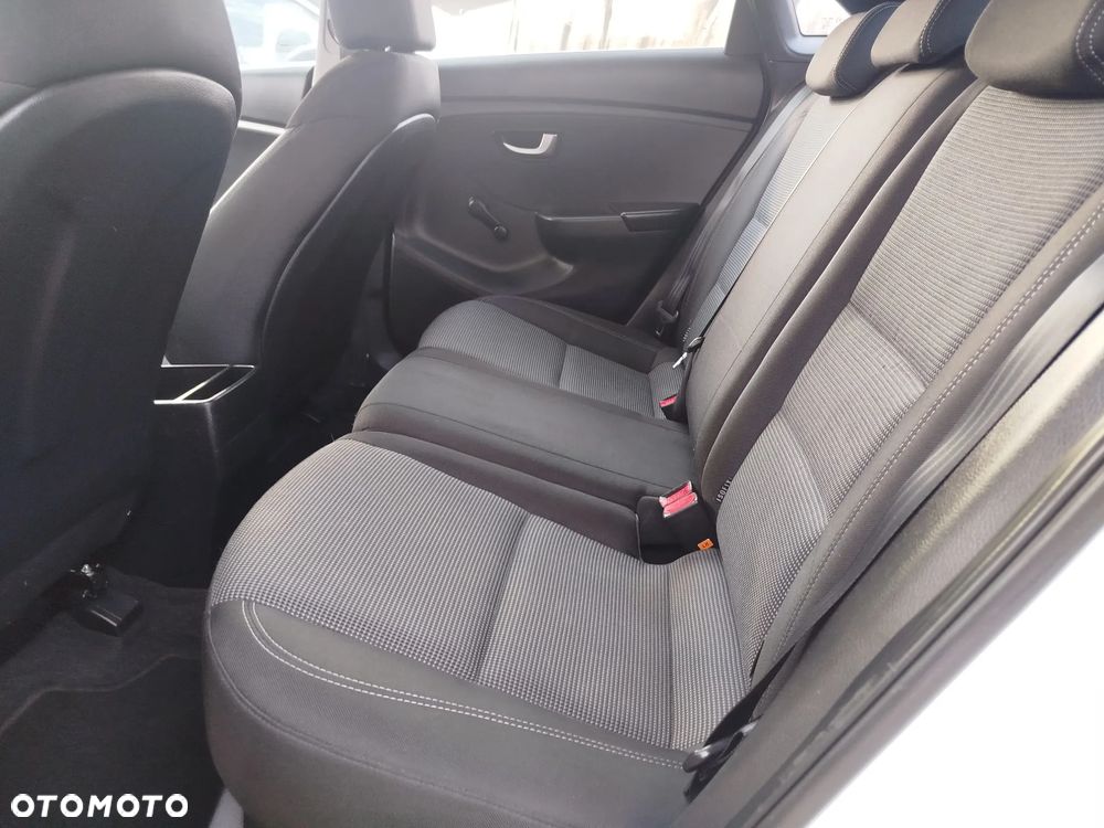 Hyundai i30 - 12
