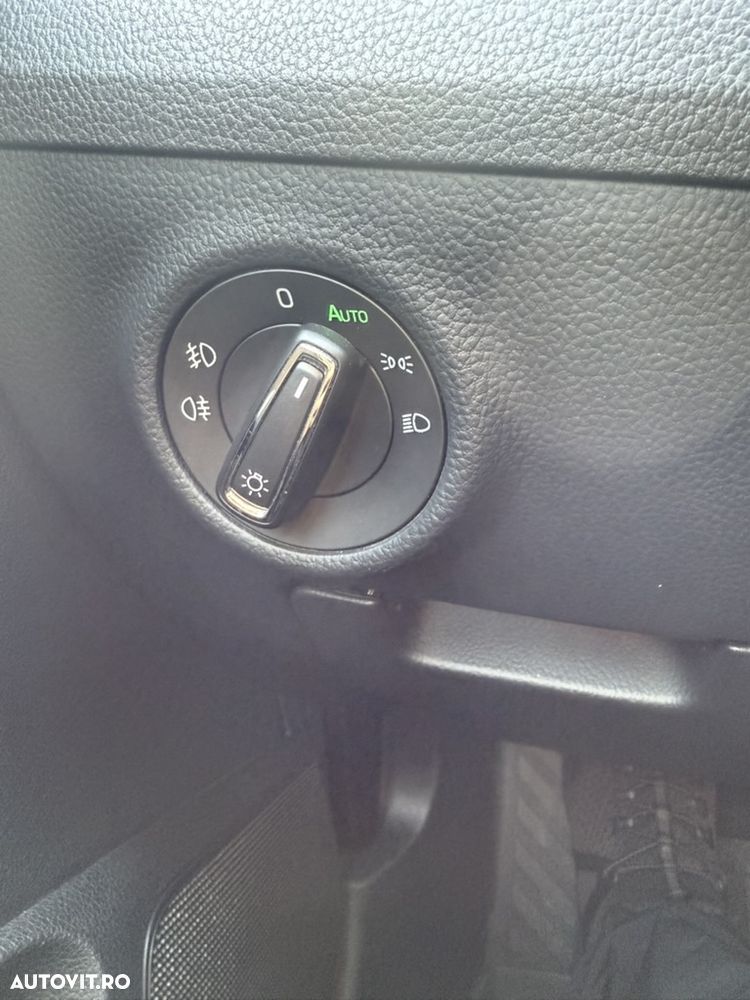 Skoda Superb 2.0 TDI DSG Style - 17