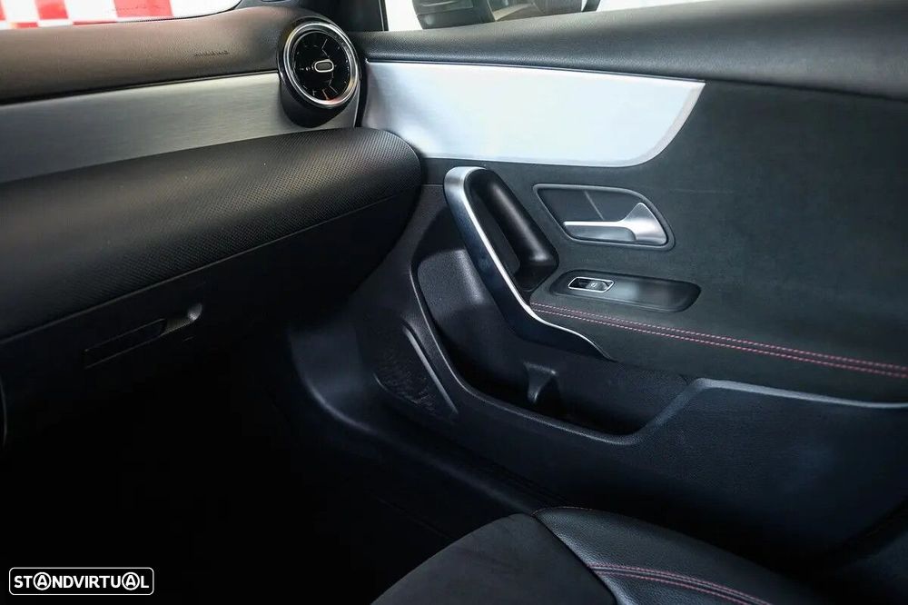 Mercedes-Benz A 180 Limousine d AMG Line Aut. - 43