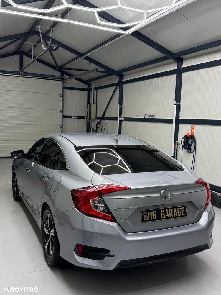 Honda Civic 1.5 i-VTEC Turbo CVT Prestige - 12