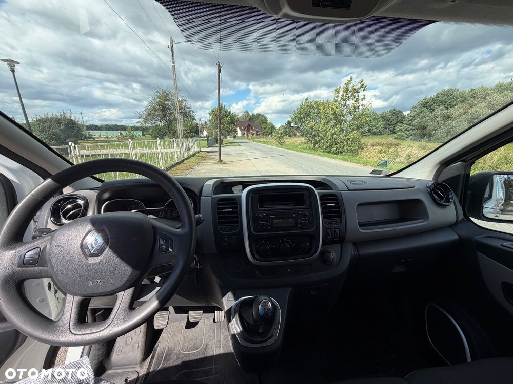 Renault Trafic - 16