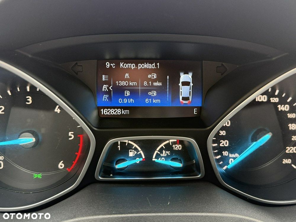 Ford Kuga 2.0 TDCi 2x4 Titanium - 15