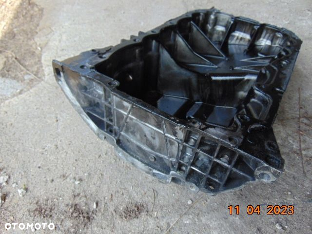 MINI COOPER R55 clubman R56 R60 R58 R59  MISKA oleju OLEJOWA N47 1.6d 2.0d 7811592 - 3