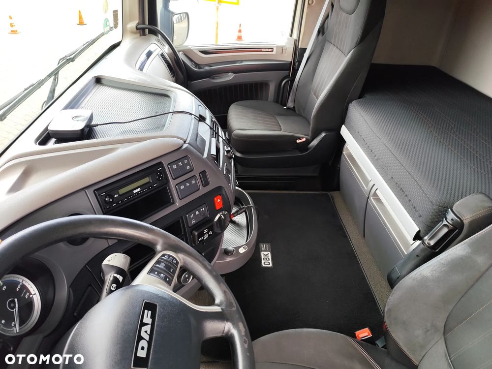 DAF XF E6 - 12