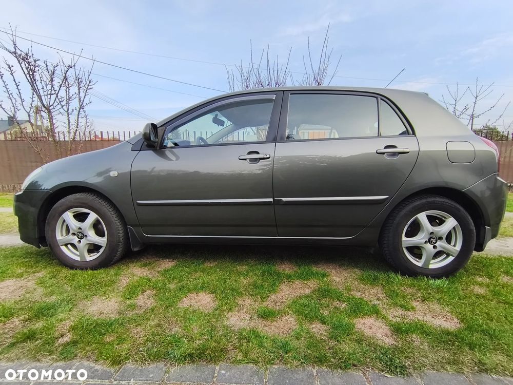 Toyota Corolla 1.4 D-4D Luna - 4