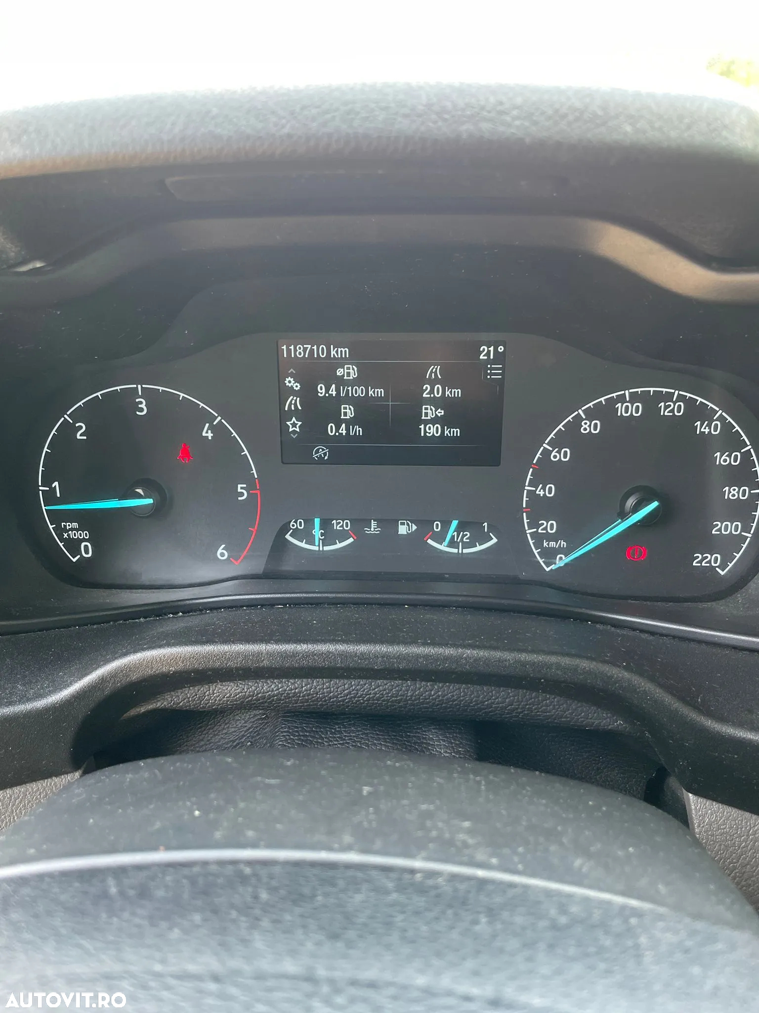 Ford Transit Connect - 11