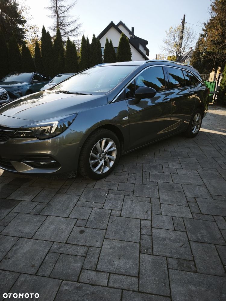 Opel Astra 2021 photo 2