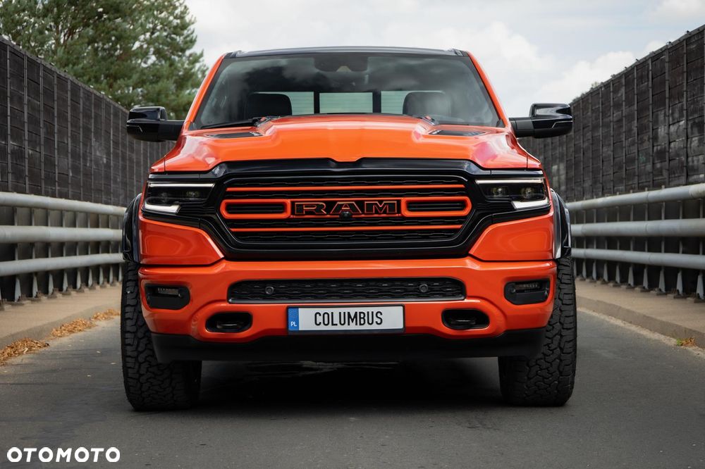 RAM 1500 5.7 Crew Cab Longbed Laramie Black - 34