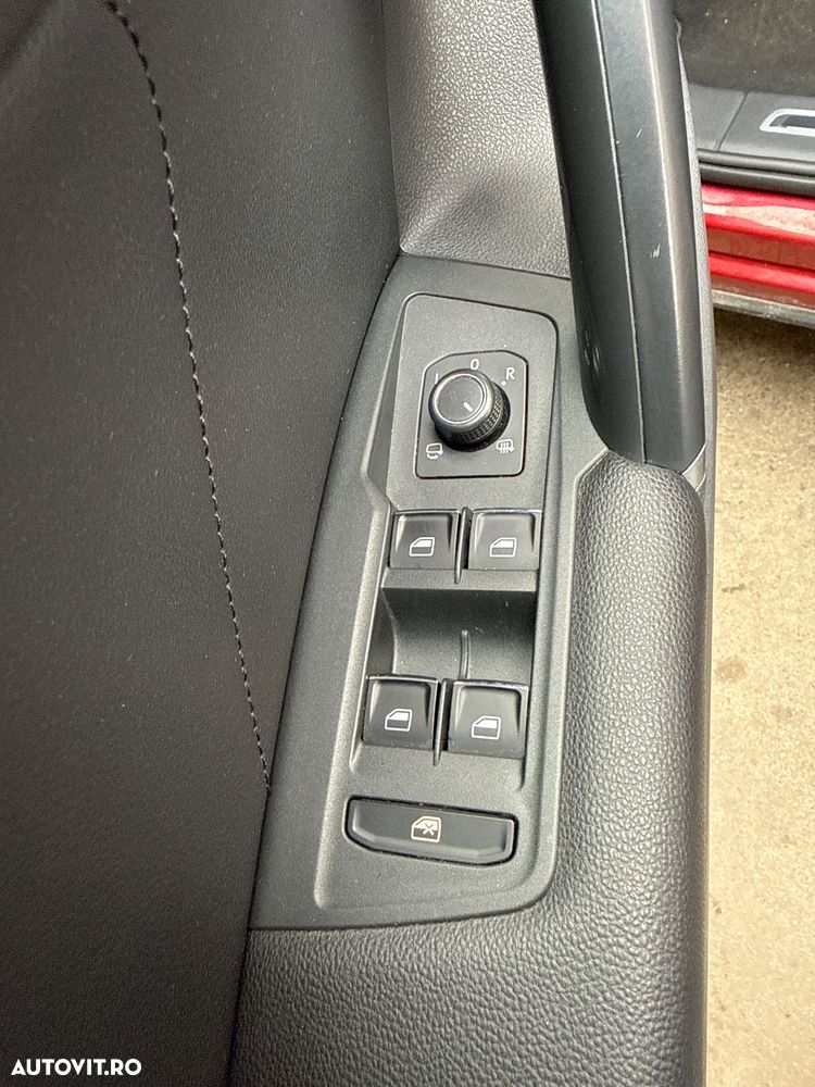 Volkswagen Tiguan - 11