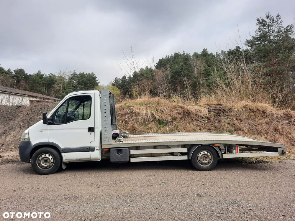 Nissan Interstar - 9