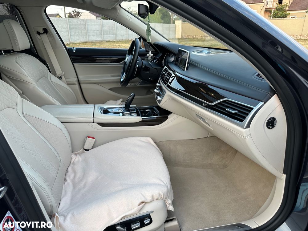 BMW Seria 7 - 15