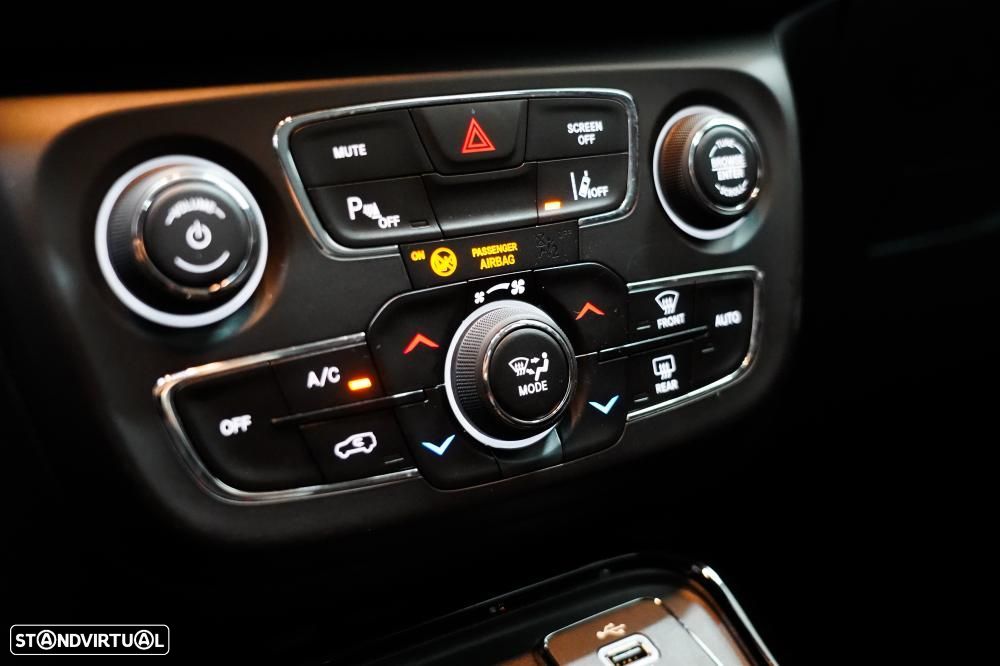 Jeep Compass 2.0 M-Jet Limited Auto - 12