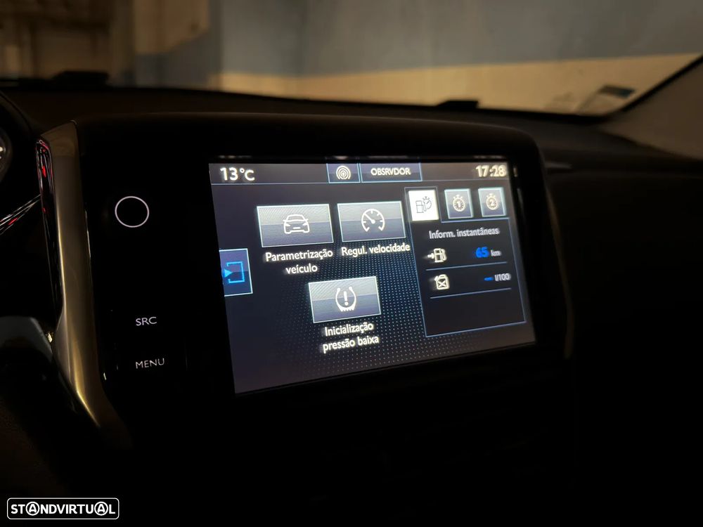 Peugeot 208 1.2 VTi SE Style - 11