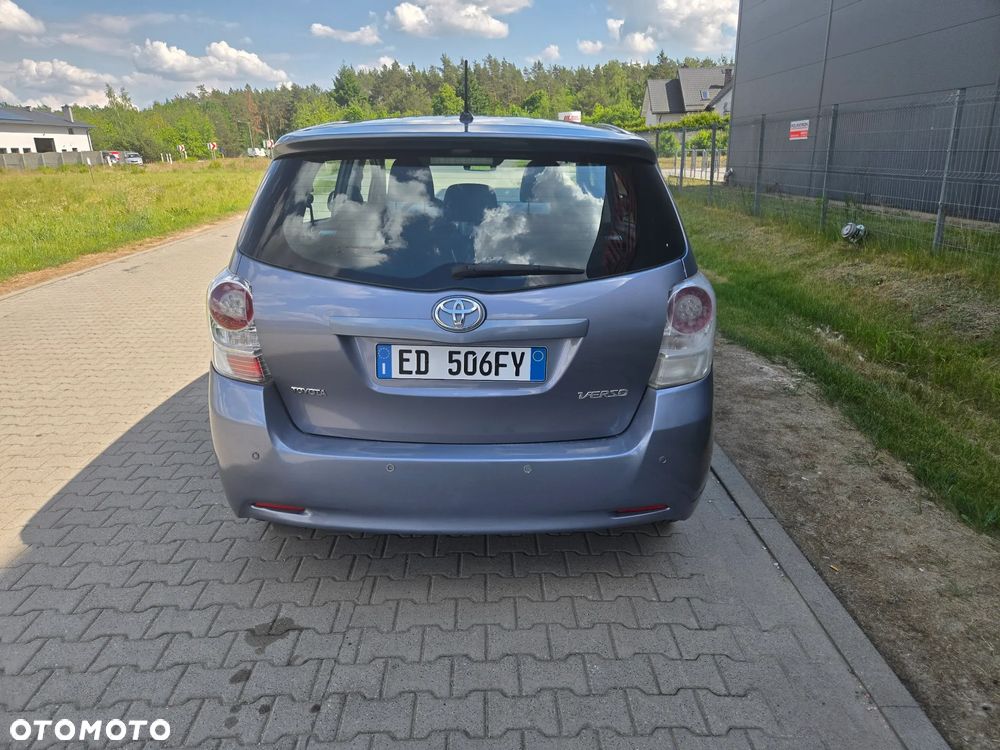 Toyota Verso 1.8 Sol - 24