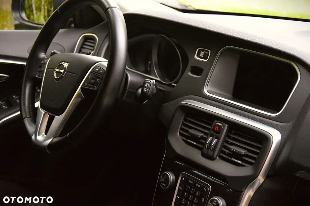 Volvo V40 D2 Momentum - 29