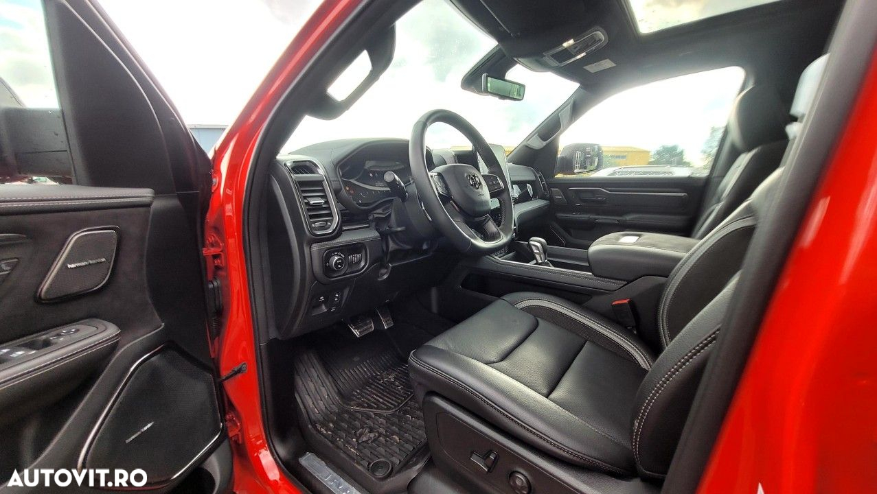 Dodge RAM - 12