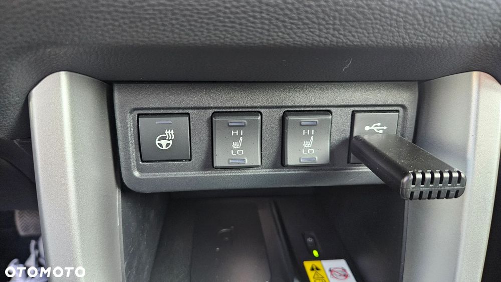 Toyota Corolla Cross 2.0 Hybrid Executive AWD - 30