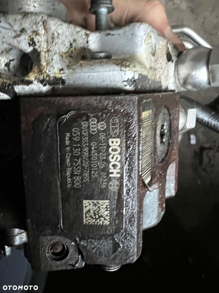 Vw Crafter Volkswagen silnik na części blok silnika wtryski głowica BJL BJM BJA BJK BJL POMPA WTRYSKOWA POMPA OLEJU PODSTAWA FILTRA OLEJU ODMA LISTWA WTRYSKOWA WAL WAŁ WALKI PANEWKI 076130 SB5cdk3 / 0445010125 074115109c 074115405 / 076103593a / 057130764F /076103373D / 076103021 /8F06 AL611  silnik cały na części - 9