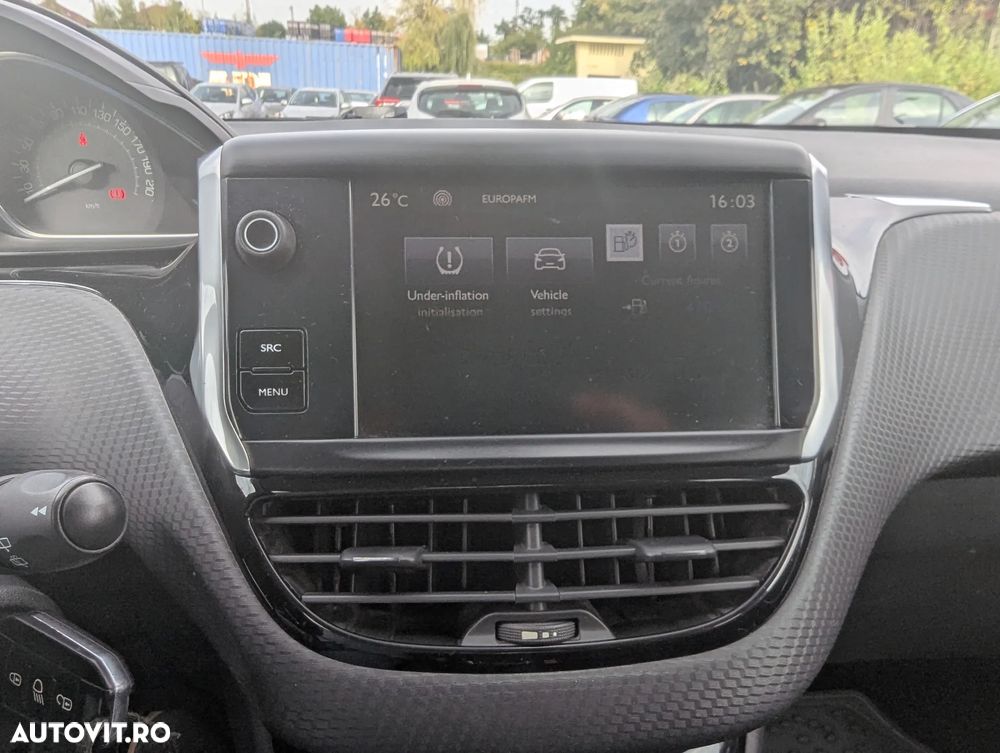 Peugeot 2008 1.6 BlueHDi FAP S&S Allure - 12