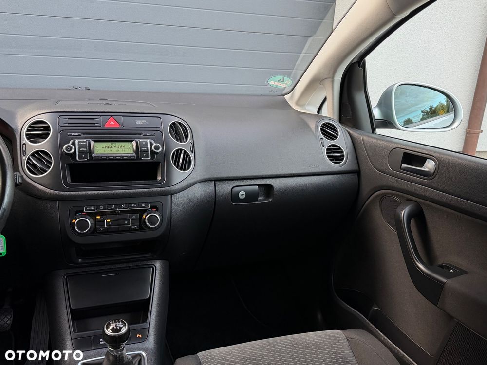 Volkswagen Golf Plus - 12