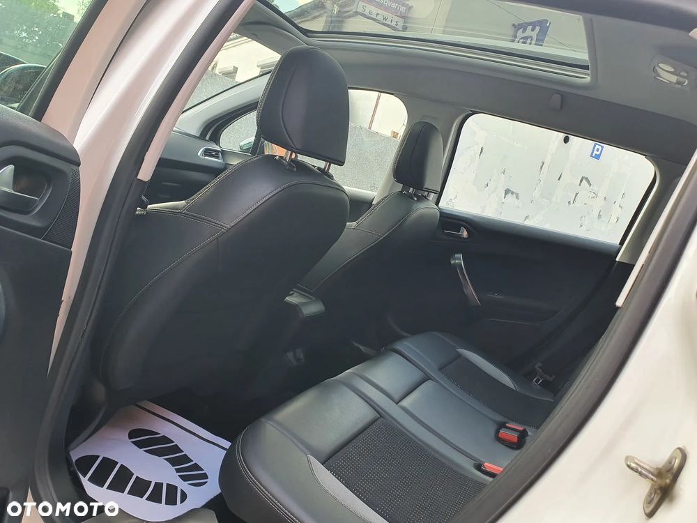 Peugeot 2008 PureTech 110 Stop&Start Allure - 14