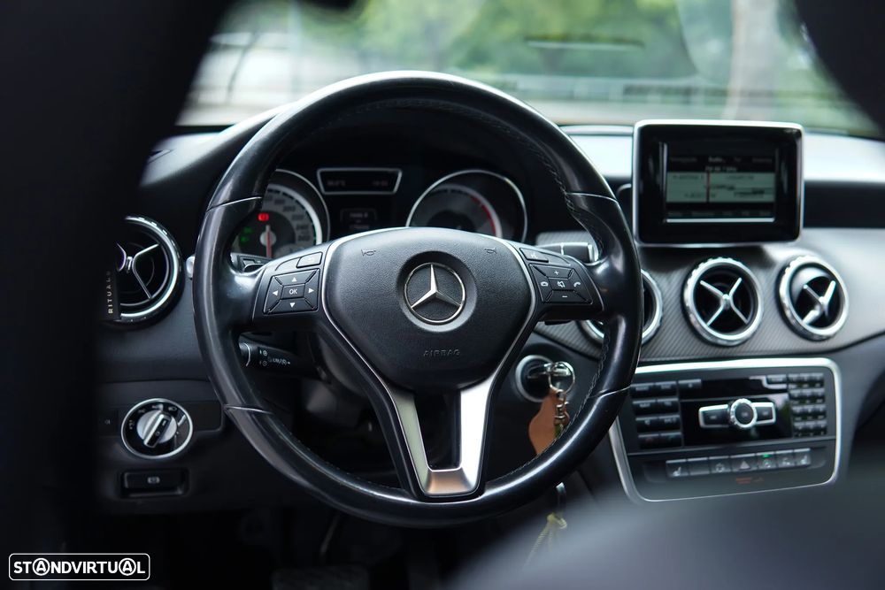 Mercedes-Benz GLA 220 CDI Style - 44