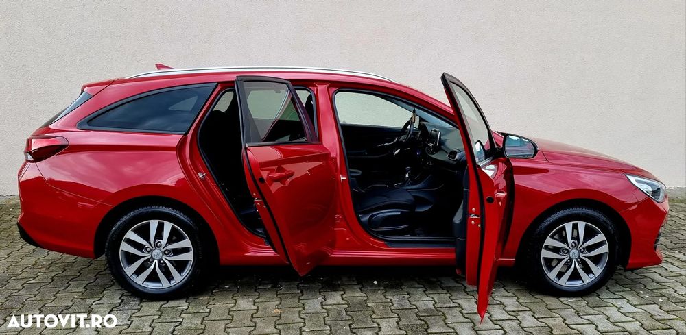 Hyundai i30 1.6 CRDI YES! - 3