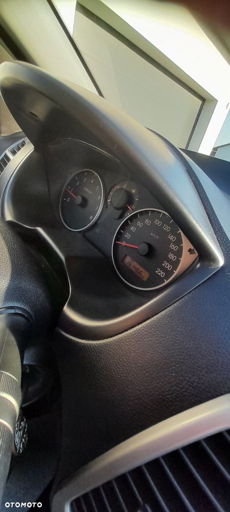 Hyundai i20 - 11